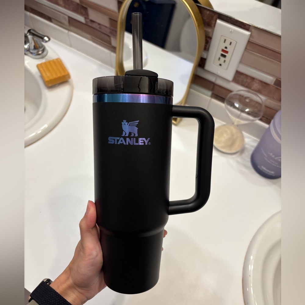 Stanley Matte Black Chroma 30 oz